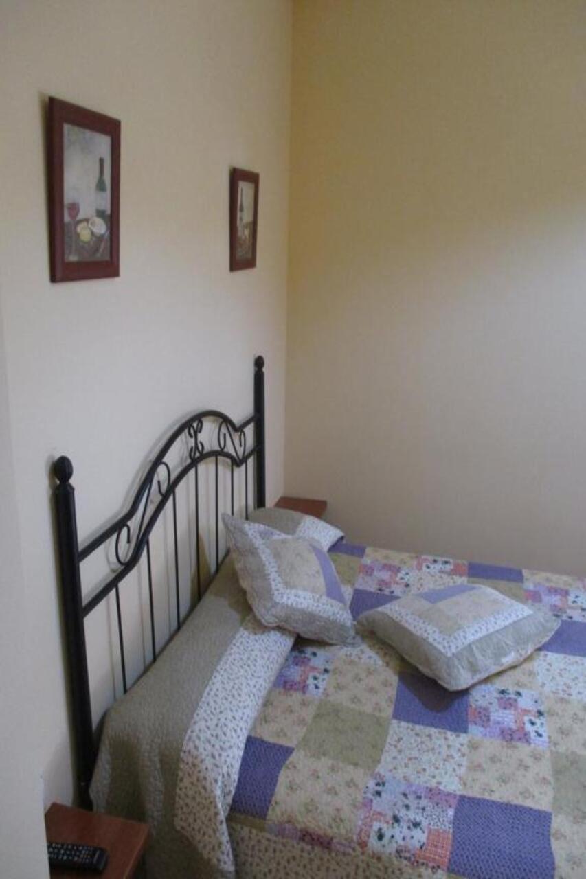 Hostal Becares Παλένθια Εξωτερικό φωτογραφία