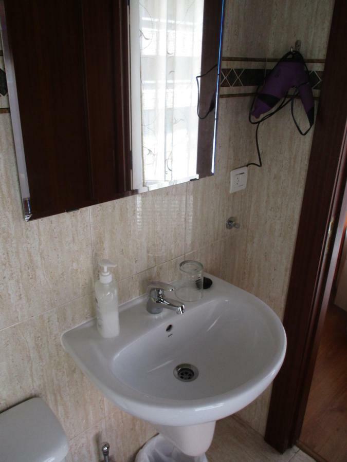 Hostal Becares Παλένθια Εξωτερικό φωτογραφία