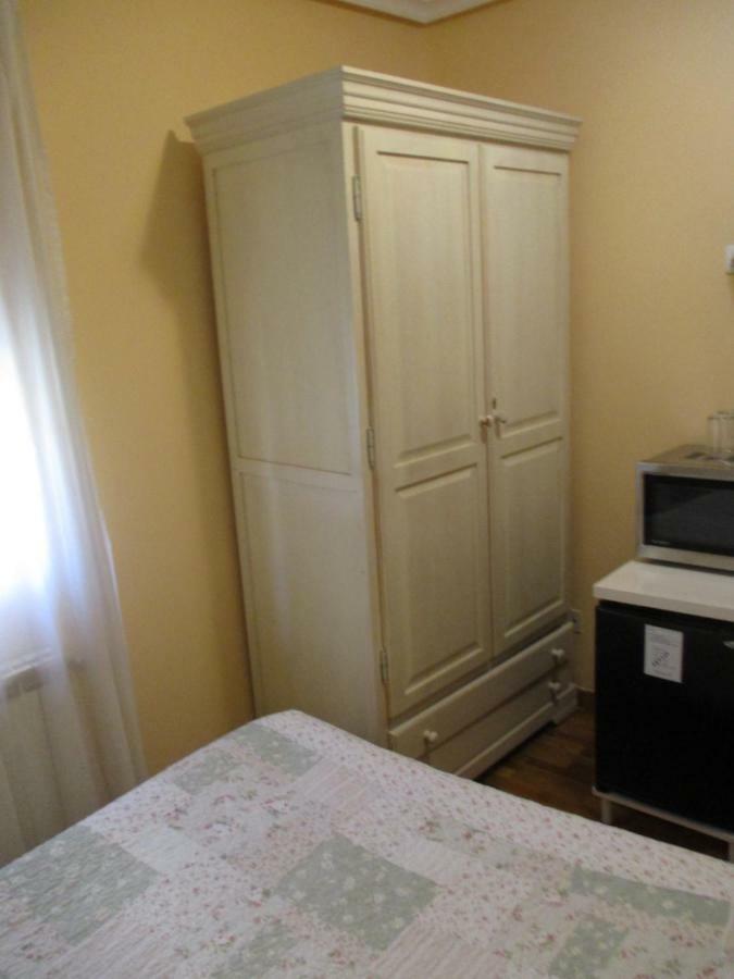 Hostal Becares Παλένθια Εξωτερικό φωτογραφία