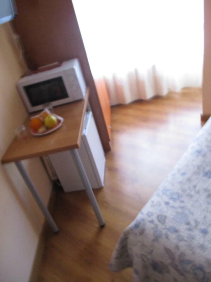 Hostal Becares Παλένθια Εξωτερικό φωτογραφία